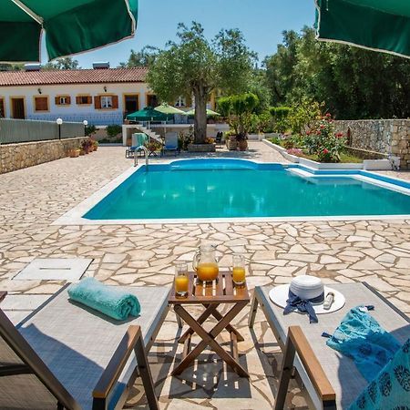 Aphrodite Studios & Apt With Pool Lákka المظهر الخارجي الصورة