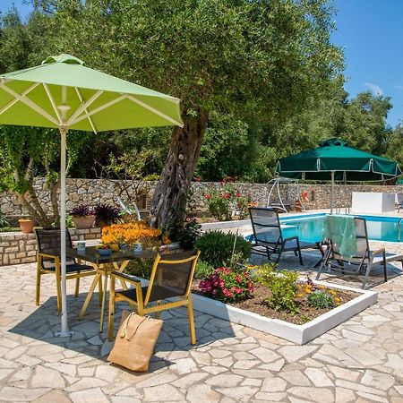 Aphrodite Studios & Apt With Pool Lákka المظهر الخارجي الصورة