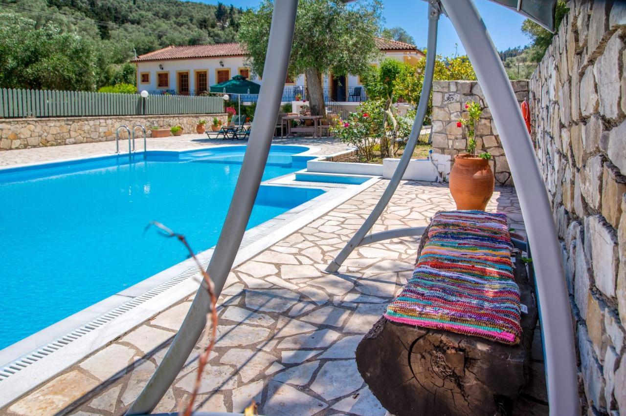 Aphrodite Studios & Apt With Pool Lákka المظهر الخارجي الصورة